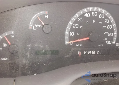 2002 Ford F-150 Xl/Xlt z USA, uszkodzony, nr VIN 1FTRF17252NB84943